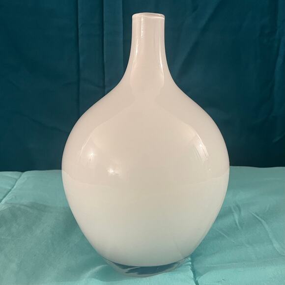 IKEA White 7.5" Hand Blown Fluted Salonge Decor Glass Bud Vase #16789 - Picture 1 of 5